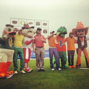 mascots_with_farmers_glass-300x300